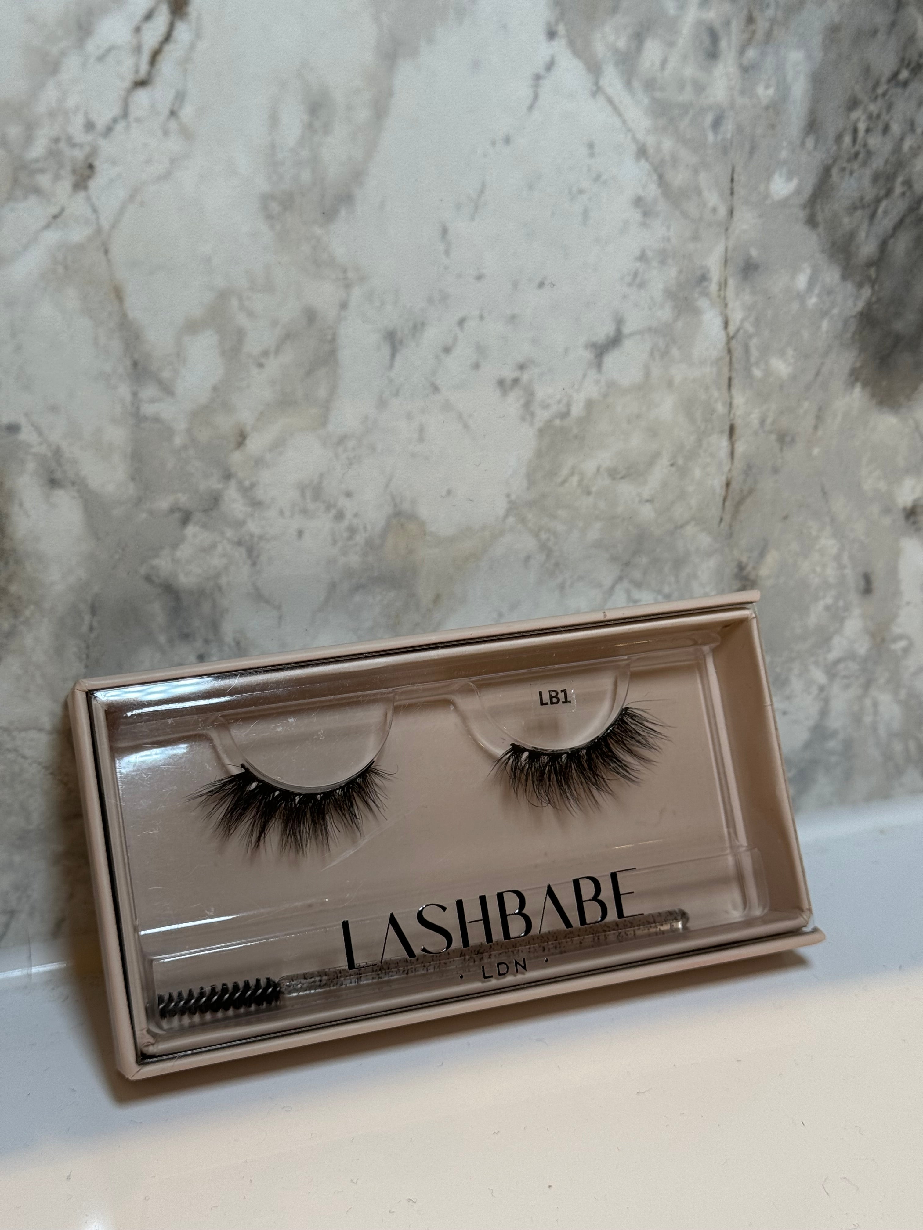 LB1- Cat Eye Lash
